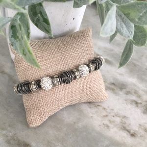 💎 Diamond studded Silver Beaded Bracelet